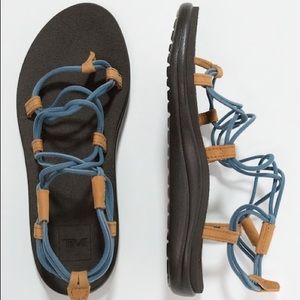 Teva Women's Voya Infinity Blue Elastic Straps Strappy Sandals Size 9